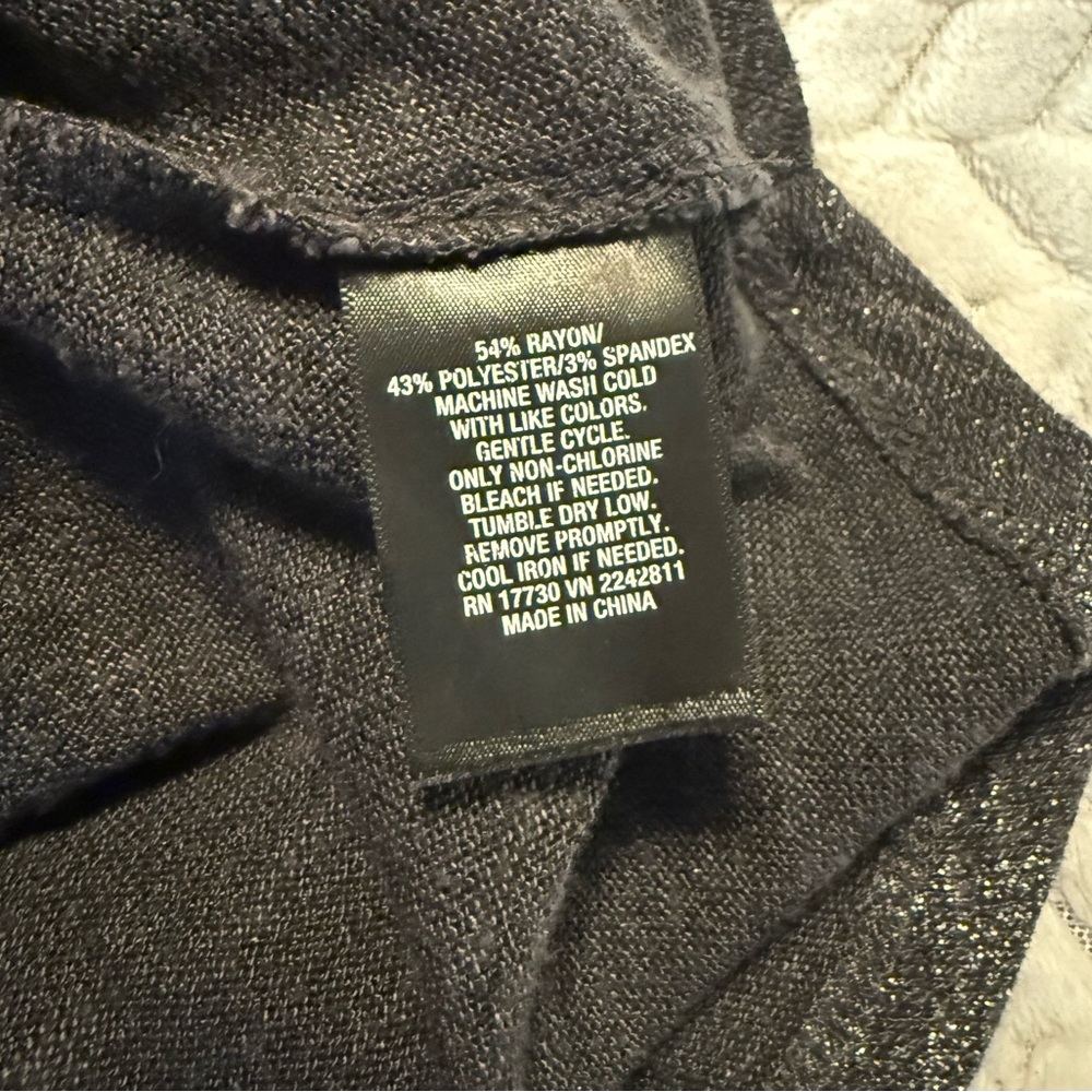 Black and Gray Shimmering Tunic Tank by Mossimo - Picture 4 of 6